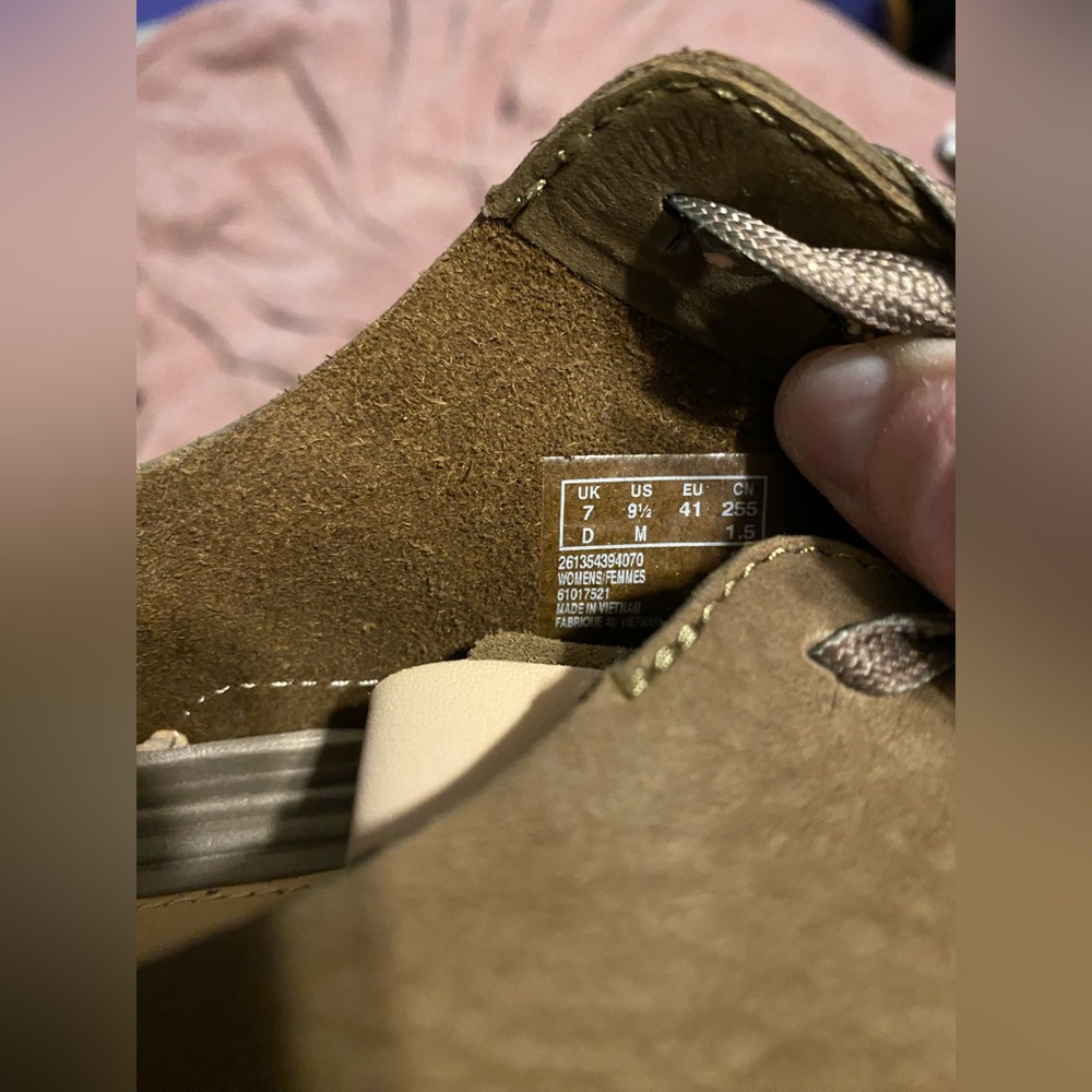 Clarks Olive Green Women’s Sneakers - Picture 8 of 10